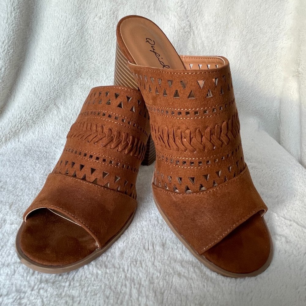 NIB 3" Chestnut Brown, Whipstitch Peeptoe Mule